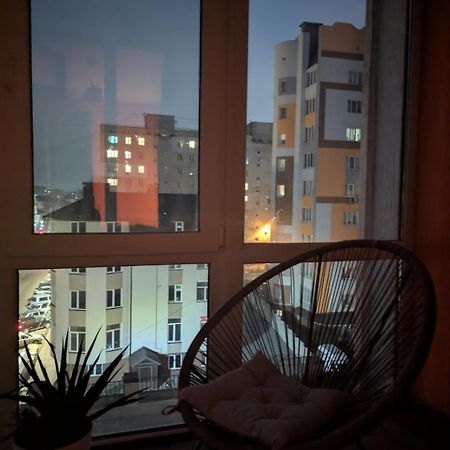 Appartement 2-Кім Новобудова, Центр, Провулок Лапушкіна , 9 à Khmelʼnytsʼkyy Extérieur photo