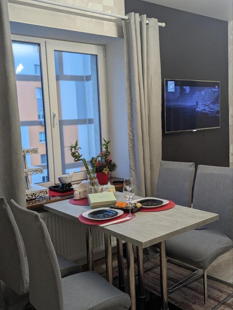 Appartement 2-Кім Новобудова, Центр, Провулок Лапушкіна , 9 à Khmelʼnytsʼkyy Extérieur photo