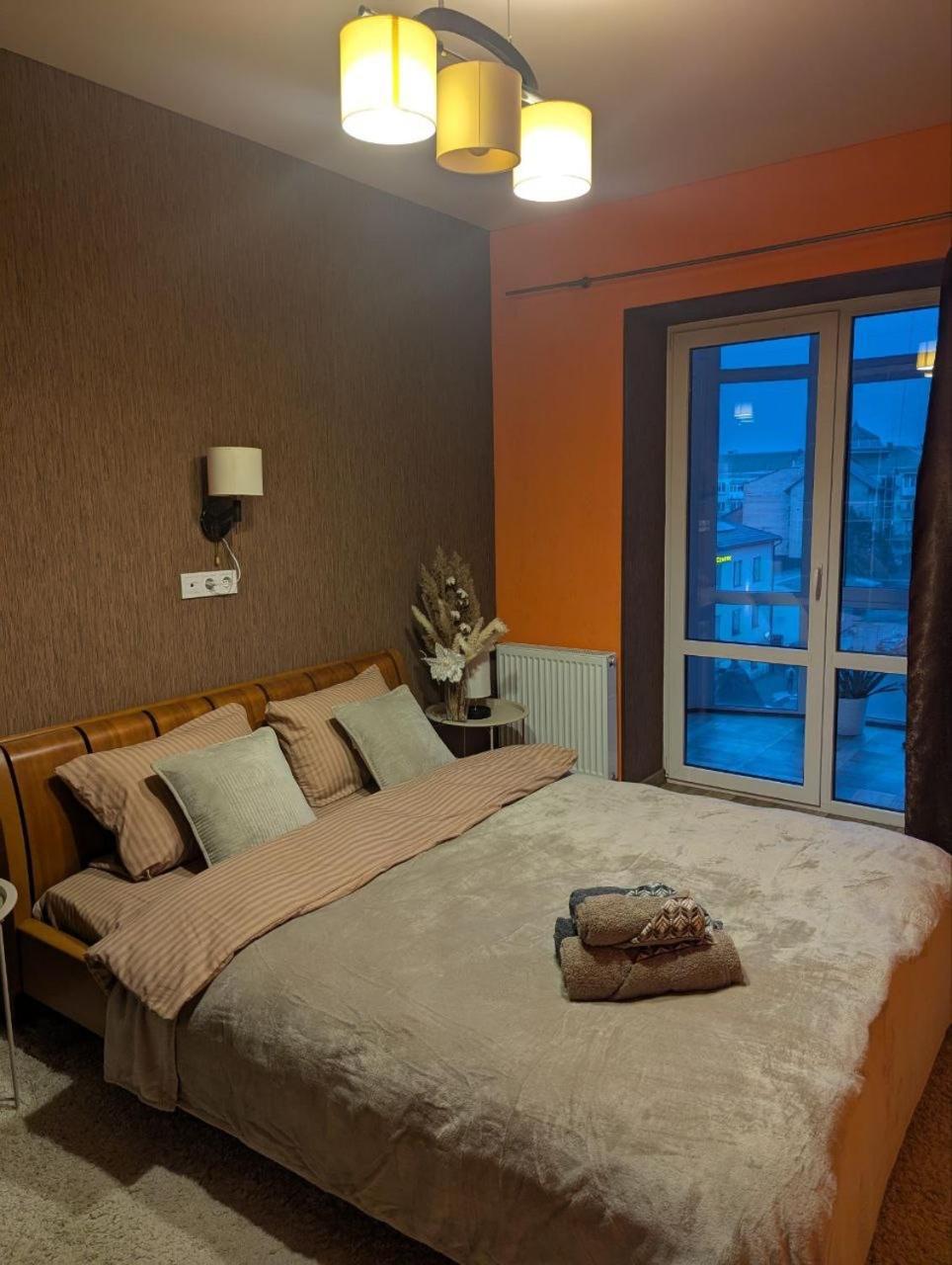 Appartement 2-Кім Новобудова, Центр, Провулок Лапушкіна , 9 à Khmelʼnytsʼkyy Extérieur photo