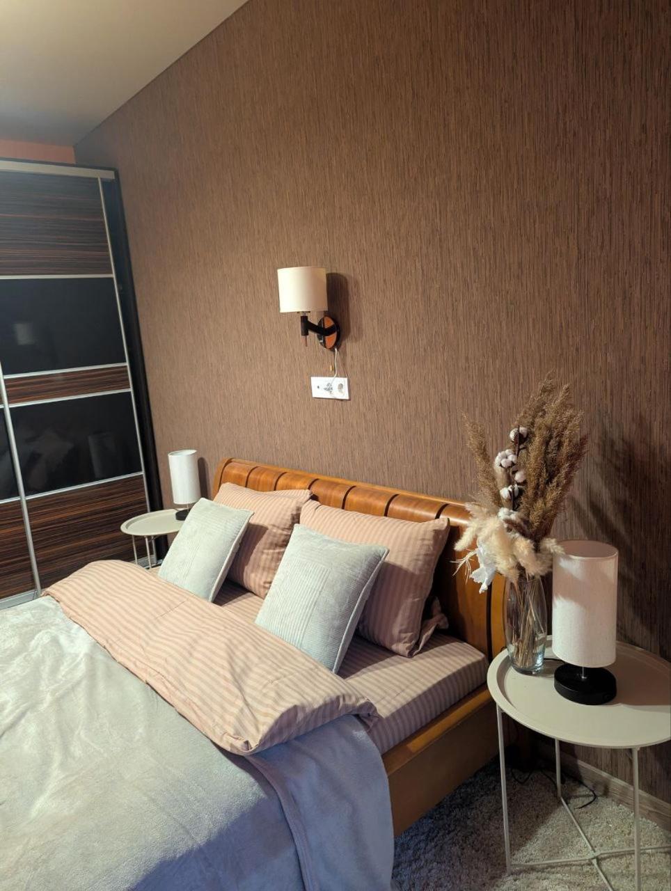 Appartement 2-Кім Новобудова, Центр, Провулок Лапушкіна , 9 à Khmelʼnytsʼkyy Extérieur photo